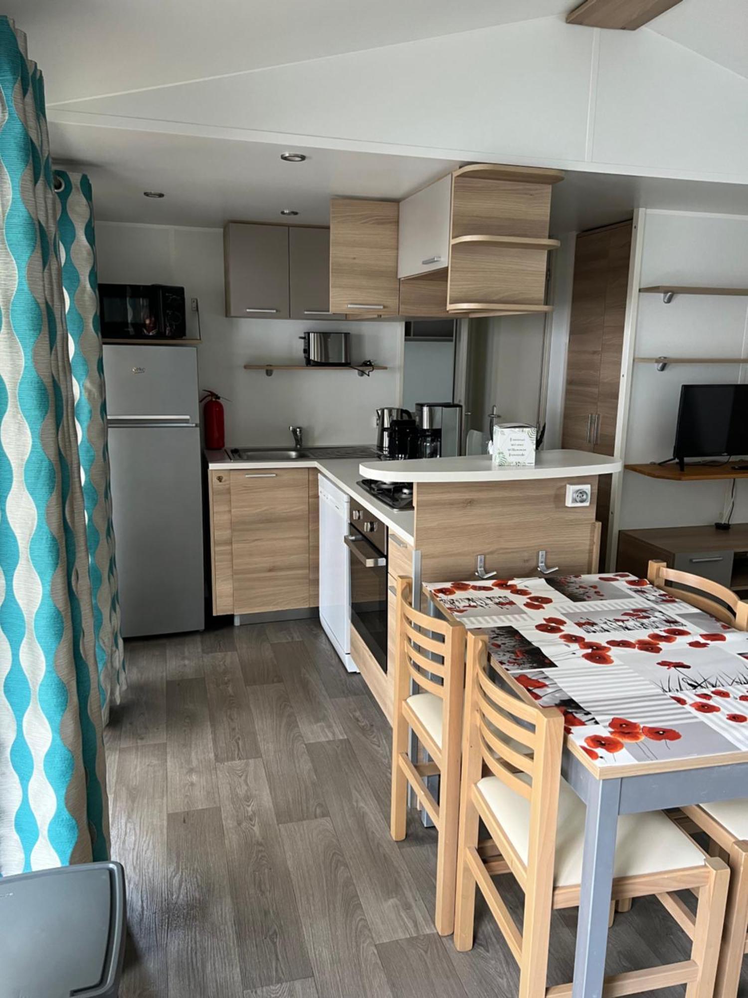 Mobilhome La Carabasse Vias Plage ภายนอก รูปภาพ